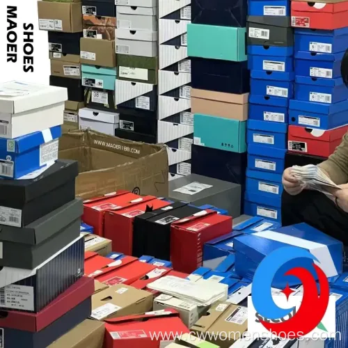 Retro 3s Designer Sneakers with Logo